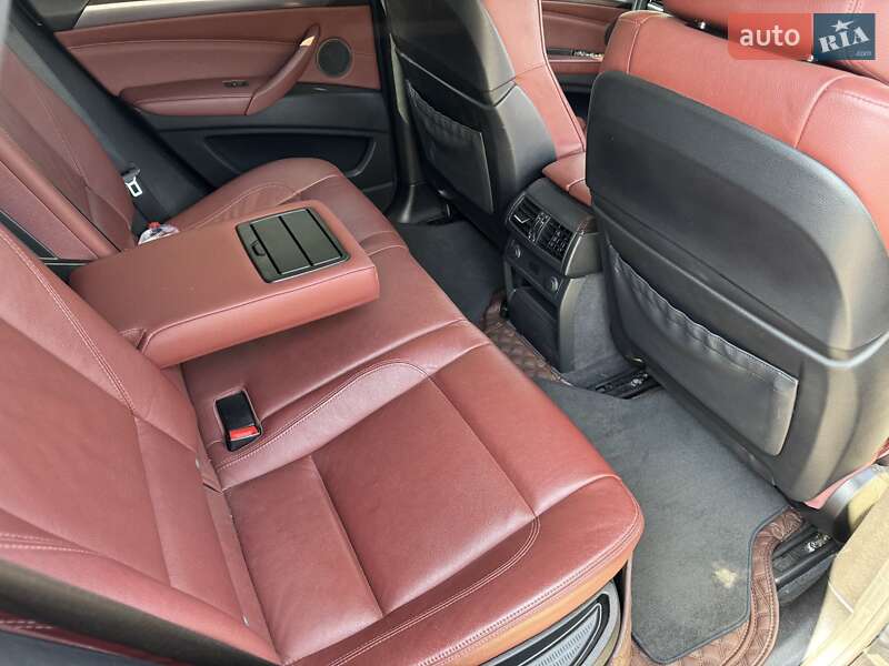 Позашляховик / Кросовер BMW X6 2011 в Харкові