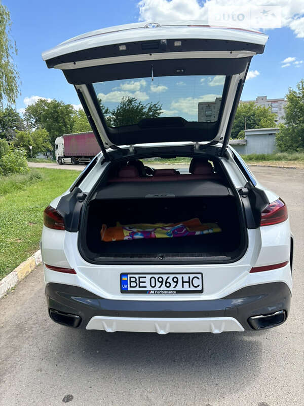 Внедорожник / Кроссовер BMW X6 2021 в Первомайске