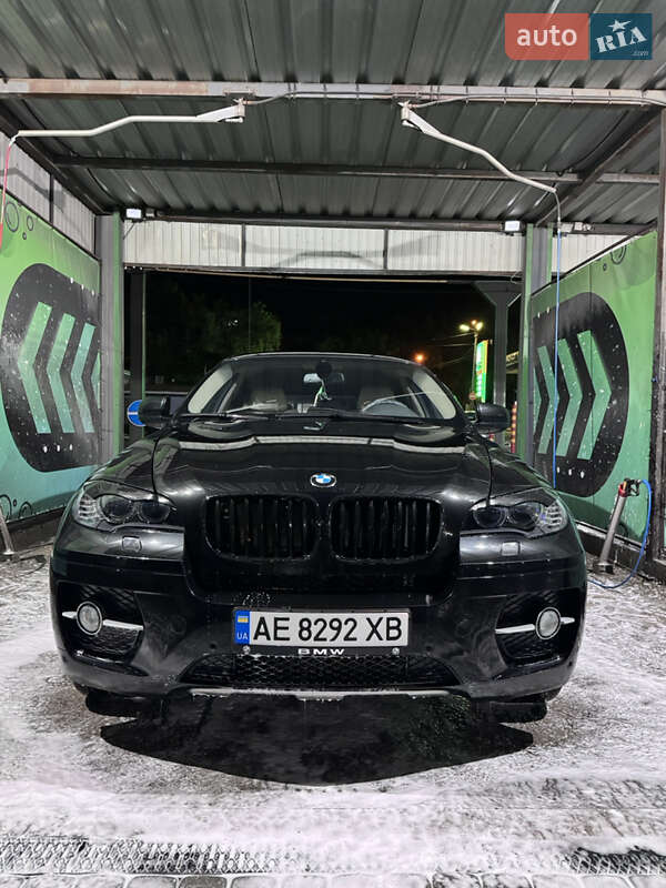 Внедорожник / Кроссовер BMW X6 2011 в Запорожье