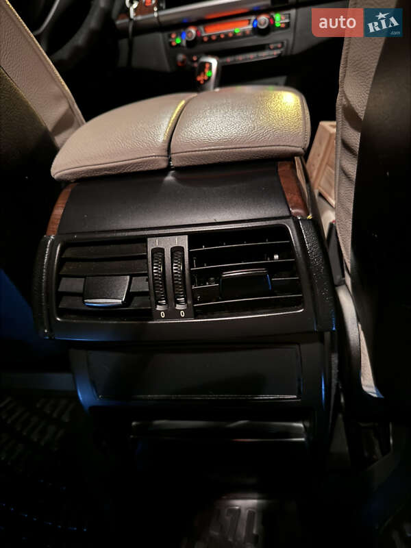 Внедорожник / Кроссовер BMW X6 2011 в Запорожье
