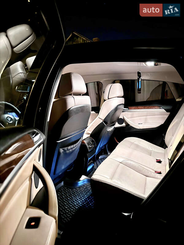 Внедорожник / Кроссовер BMW X6 2011 в Запорожье