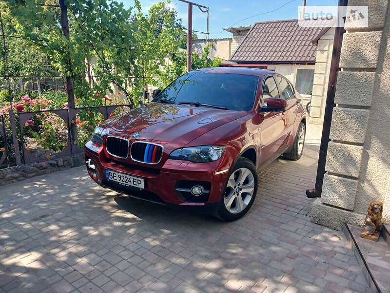 Позашляховик / Кросовер BMW X6 2011 в Миколаєві