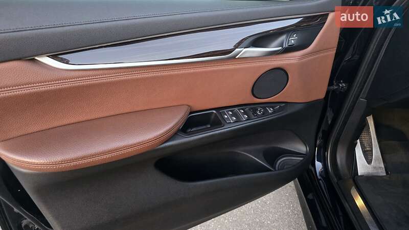 Внедорожник / Кроссовер BMW X6 2015 в Киеве