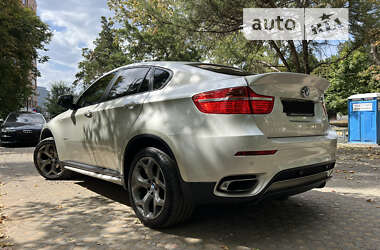 Позашляховик / Кросовер BMW X6 2011 в Києві