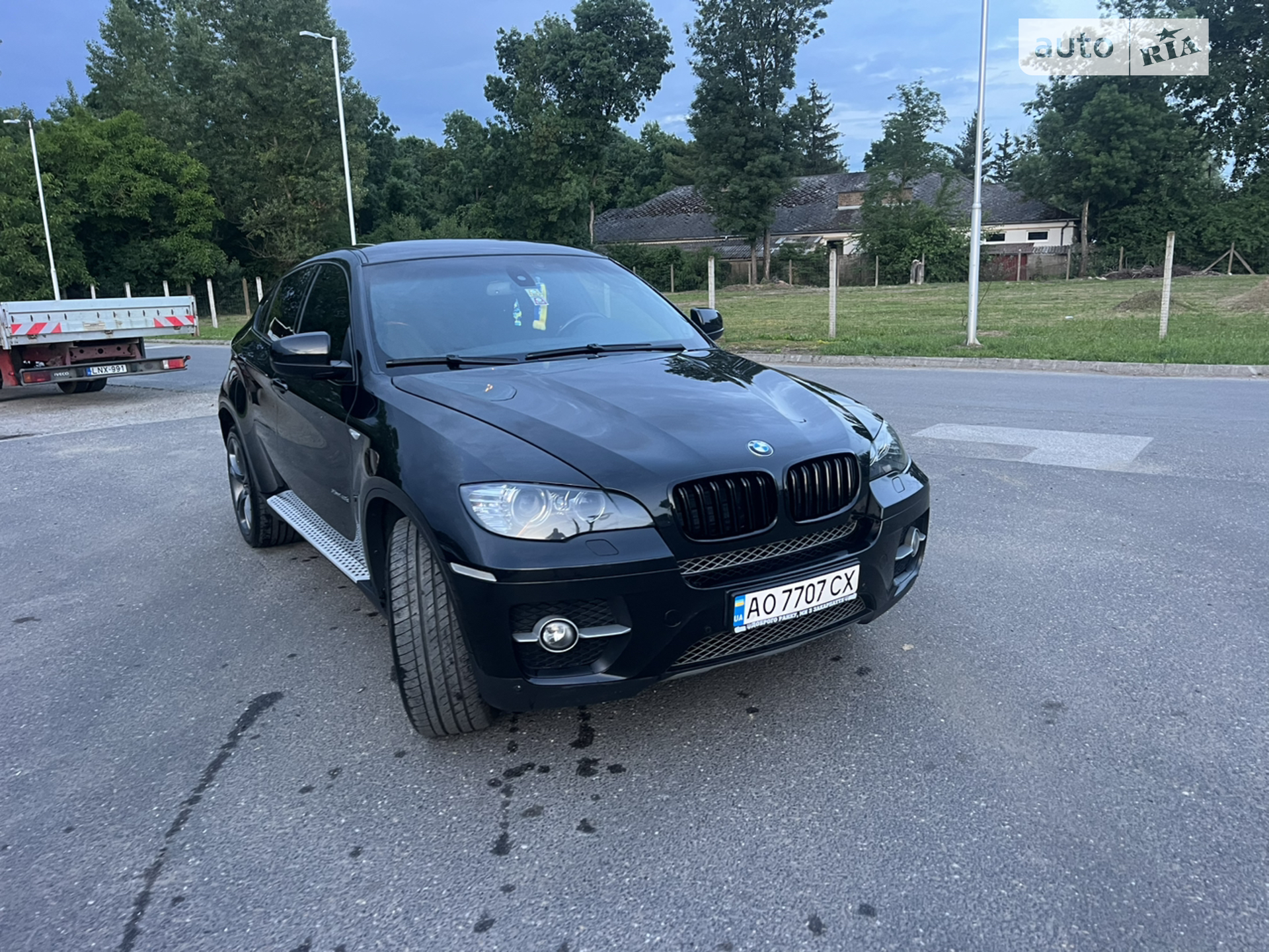 2010 BMW X6 - мініатюра 3