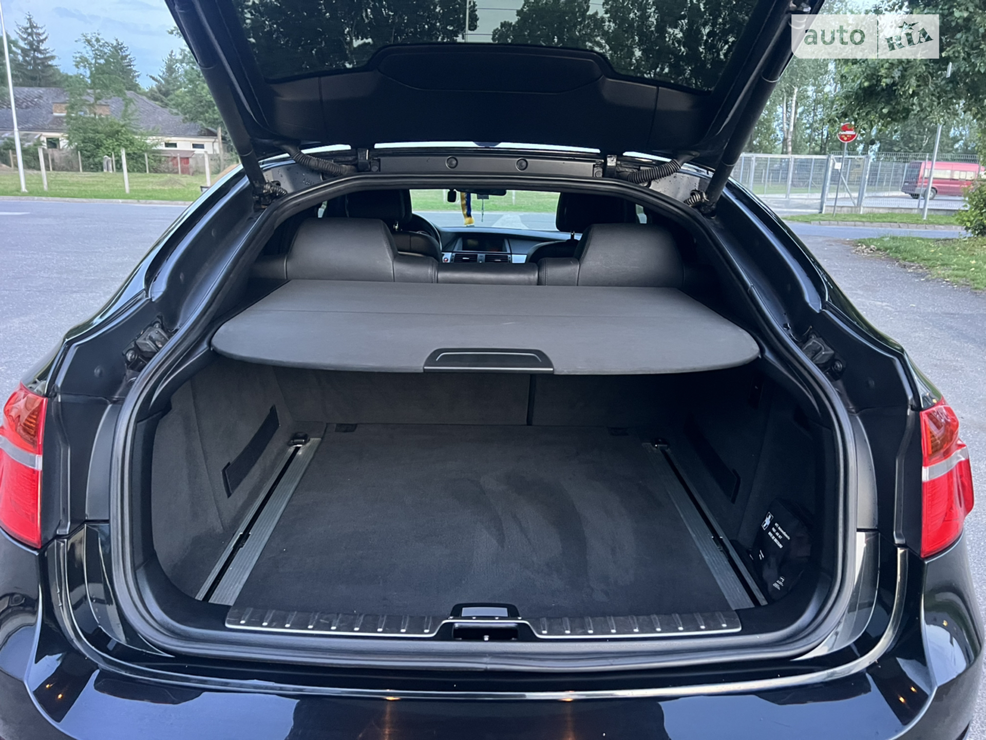 2010 BMW X6 - мініатюра 19