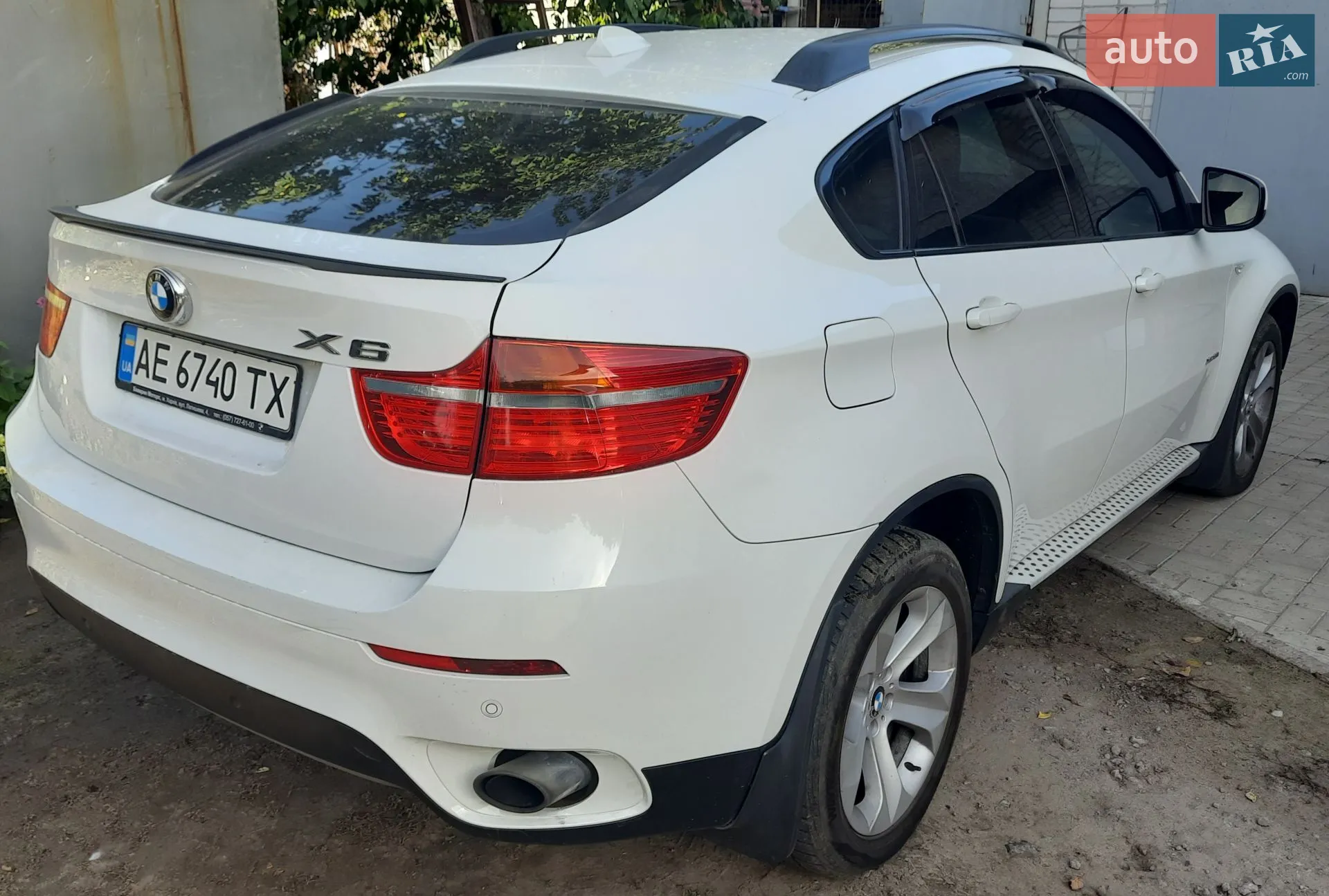 2011 BMW X6 - мініатюра 2