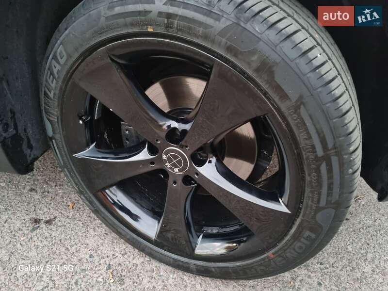 Внедорожник / Кроссовер BMW X6 2011 в Ровно