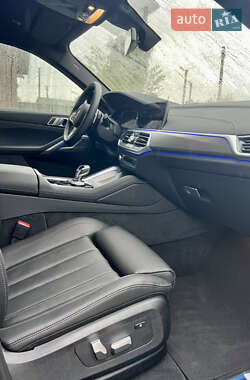 Позашляховик / Кросовер BMW X6 2022 в 