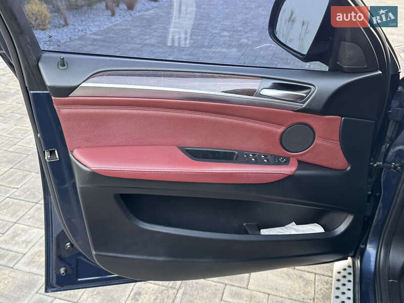 Позашляховик / Кросовер BMW X6 2011 в Луцьку