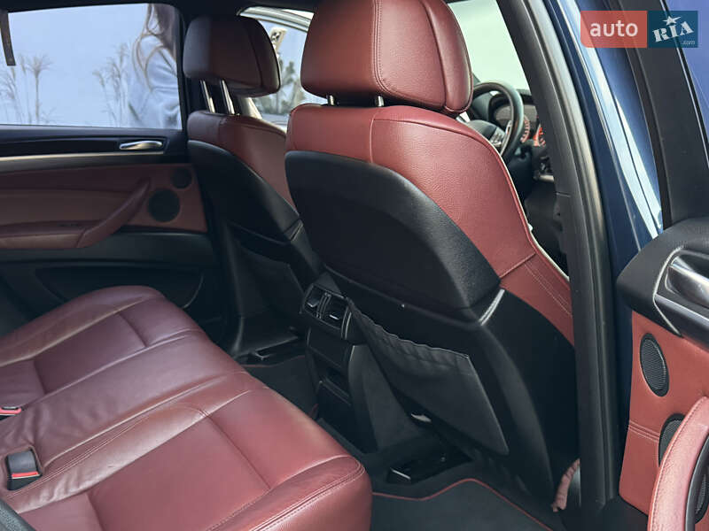 Позашляховик / Кросовер BMW X6 2011 в Луцьку