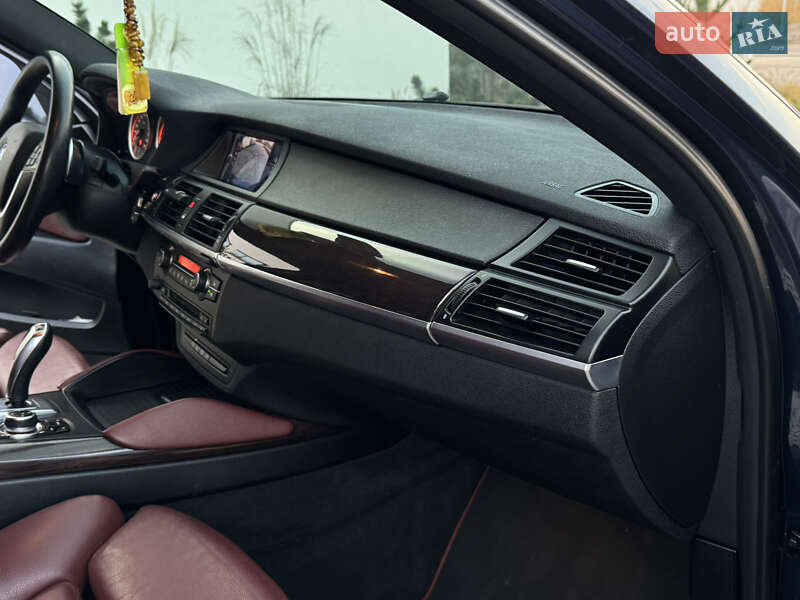Позашляховик / Кросовер BMW X6 2011 в Луцьку