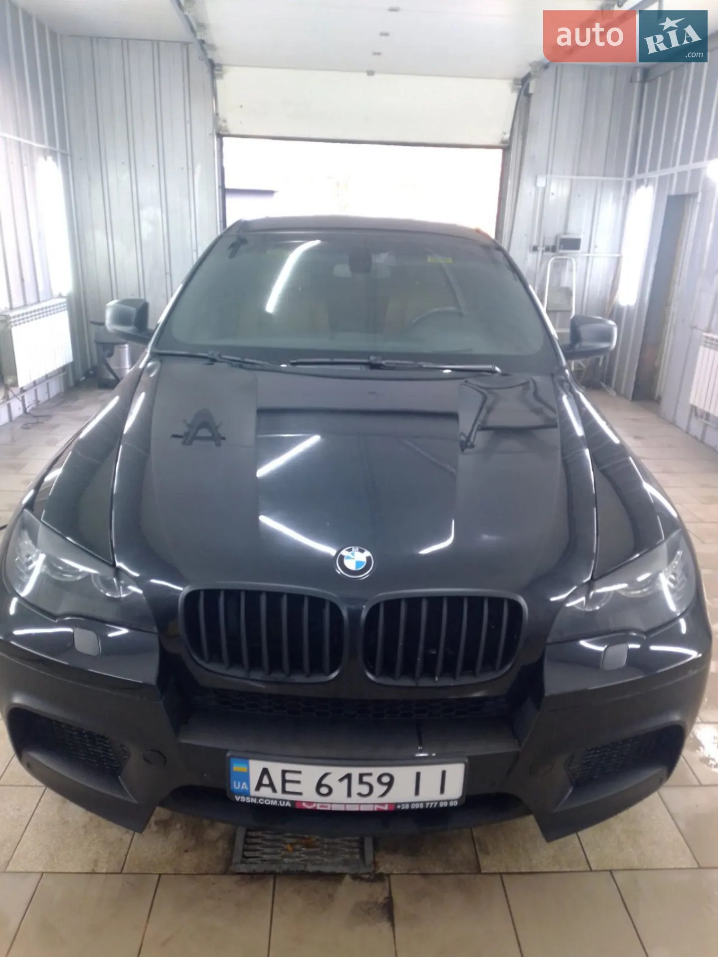 2011 BMW X6 - мініатюра 2