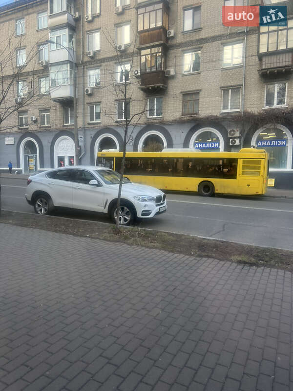 Позашляховик / Кросовер BMW X6 2014 в Києві