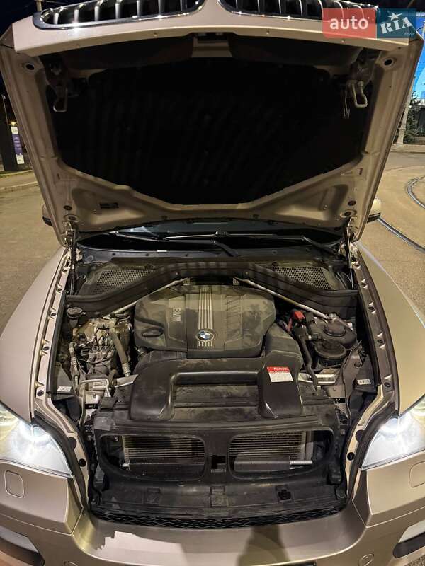 Внедорожник / Кроссовер BMW X6 2014 в Одессе