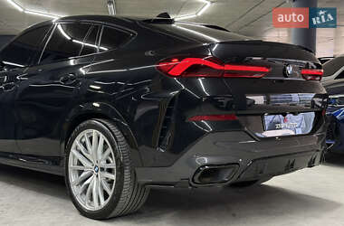 Позашляховик / Кросовер BMW X6 2020 в 