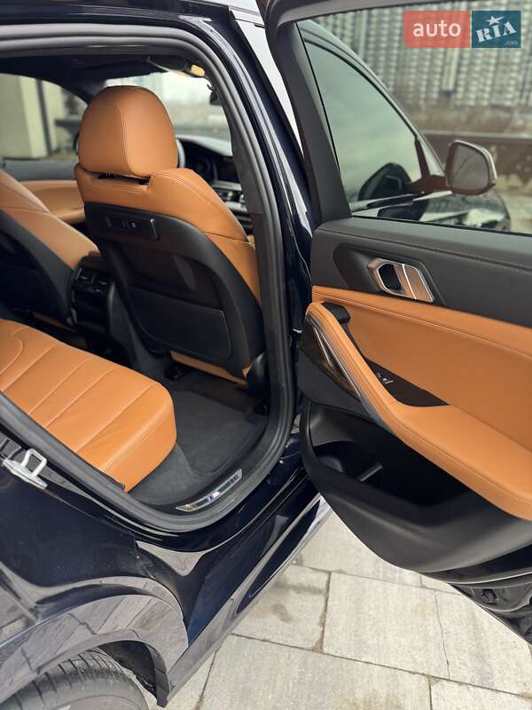Внедорожник / Кроссовер BMW X6 2022 в Киеве