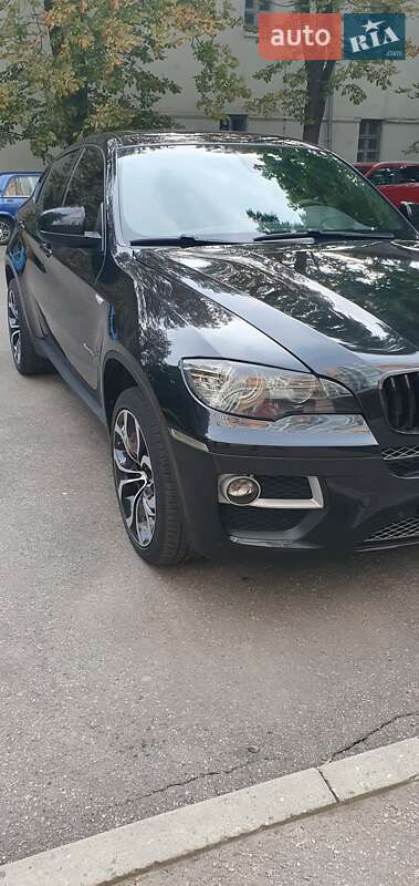 Внедорожник / Кроссовер BMW X6 2012 в Полтаве