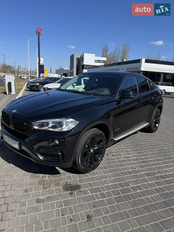Внедорожник / Кроссовер BMW X6 2015 в Одессе