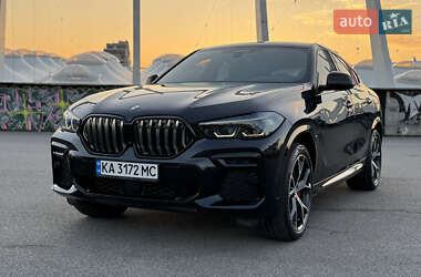Позашляховик / Кросовер BMW X6 2022 в 