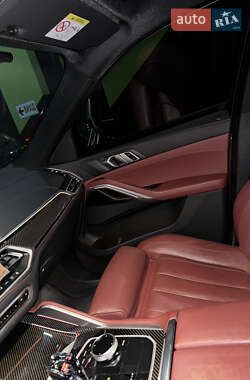 Внедорожник / Кроссовер BMW X6 2021 в 