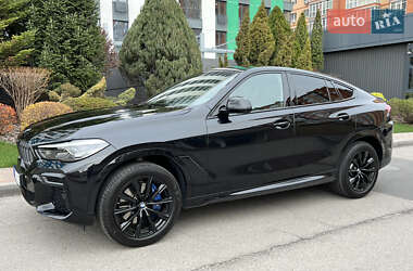 Позашляховик / Кросовер BMW X6 2022 в 