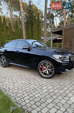 Позашляховик / Кросовер BMW X6 2022 в 