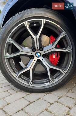 Позашляховик / Кросовер BMW X6 2022 в 