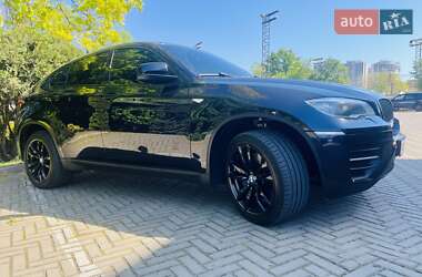 Позашляховик / Кросовер BMW X6 2013 в 