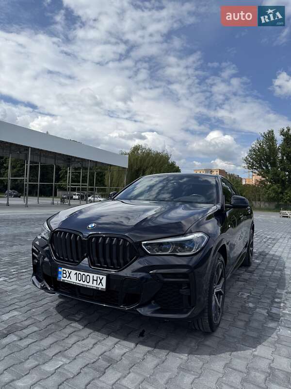 Внедорожник / Кроссовер BMW X6 2022 в 