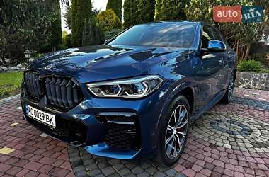 Позашляховик / Кросовер BMW X6 2022 в 