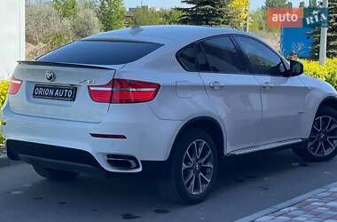 Позашляховик / Кросовер BMW X6 2010 в 