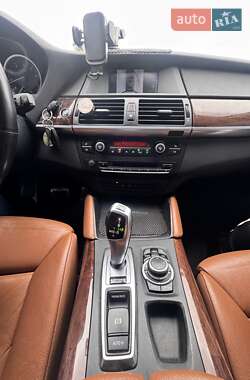 Внедорожник / Кроссовер BMW X6 2011 в 