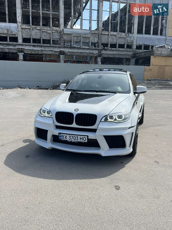 BMW X6 2011
