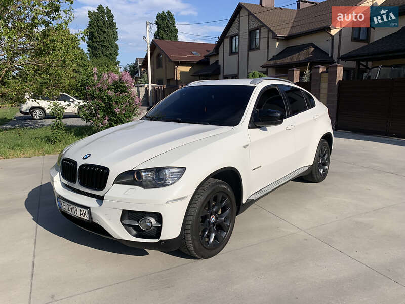 Внедорожник / Кроссовер BMW X6 2010 в 
