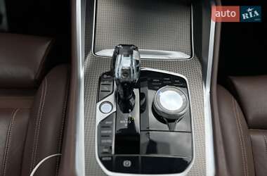 Внедорожник / Кроссовер BMW X6 2021 в 