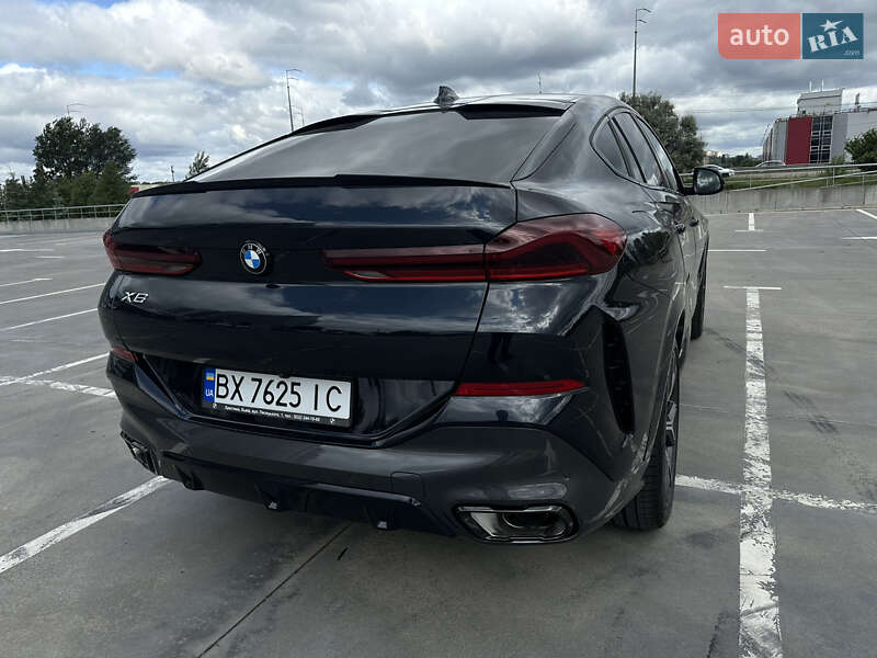 Внедорожник / Кроссовер BMW X6 2022 в Киеве