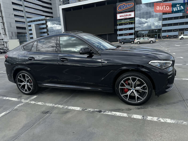 Внедорожник / Кроссовер BMW X6 2022 в Киеве