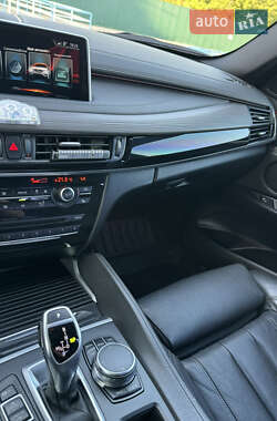 Позашляховик / Кросовер BMW X6 2017 в 