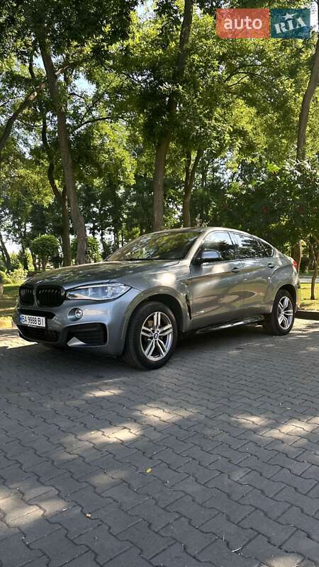 Позашляховик / Кросовер BMW X6 2016 в Києві