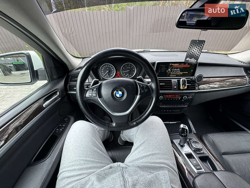 Внедорожник / Кроссовер BMW X6 2012 в Буче