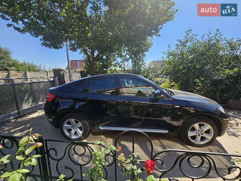 Внедорожник / Кроссовер BMW X6 2011 в Золотоноше