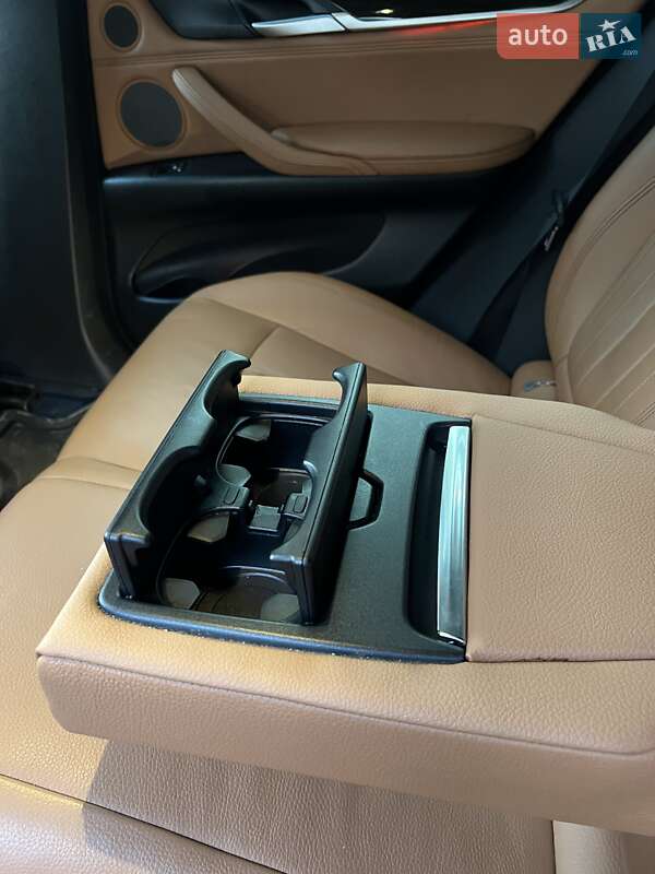 Внедорожник / Кроссовер BMW X6 2017 в Киеве фото 26 Внедорожник / Кроссовер BMW X6 2017 в Киеве