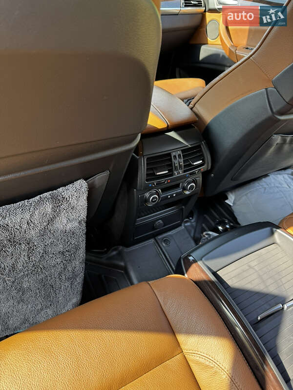 Позашляховик / Кросовер BMW X6 2010 в Києві