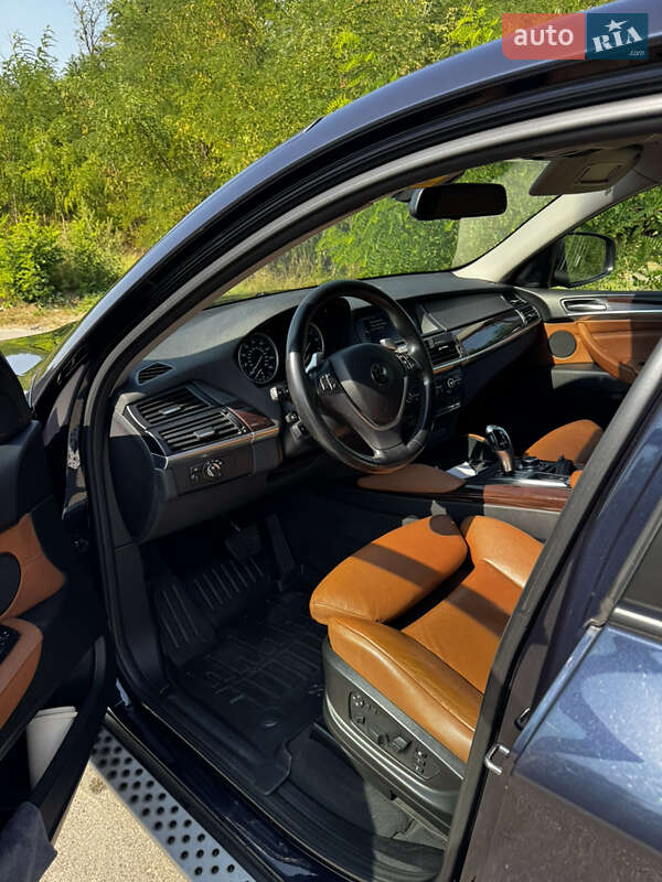 Позашляховик / Кросовер BMW X6 2010 в Києві