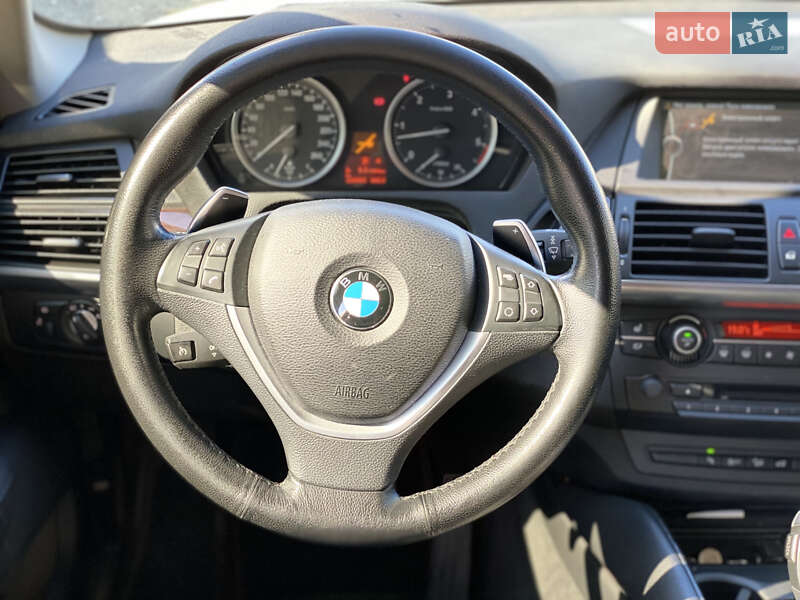 Позашляховик / Кросовер BMW X6 2012 в Києві