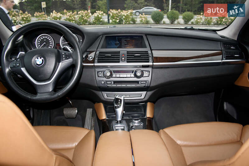 Внедорожник / Кроссовер BMW X6 2013 в Киеве