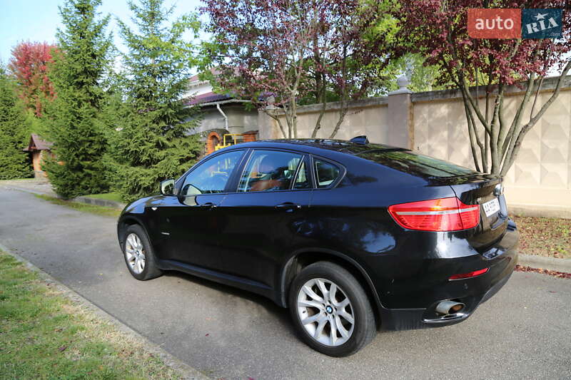 Внедорожник / Кроссовер BMW X6 2010 в Киеве