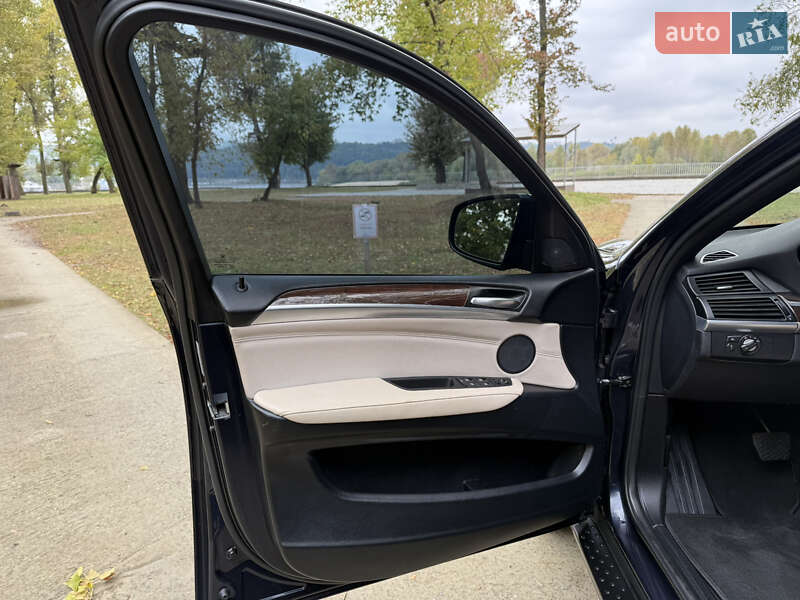 Позашляховик / Кросовер BMW X6 2011 в Києві