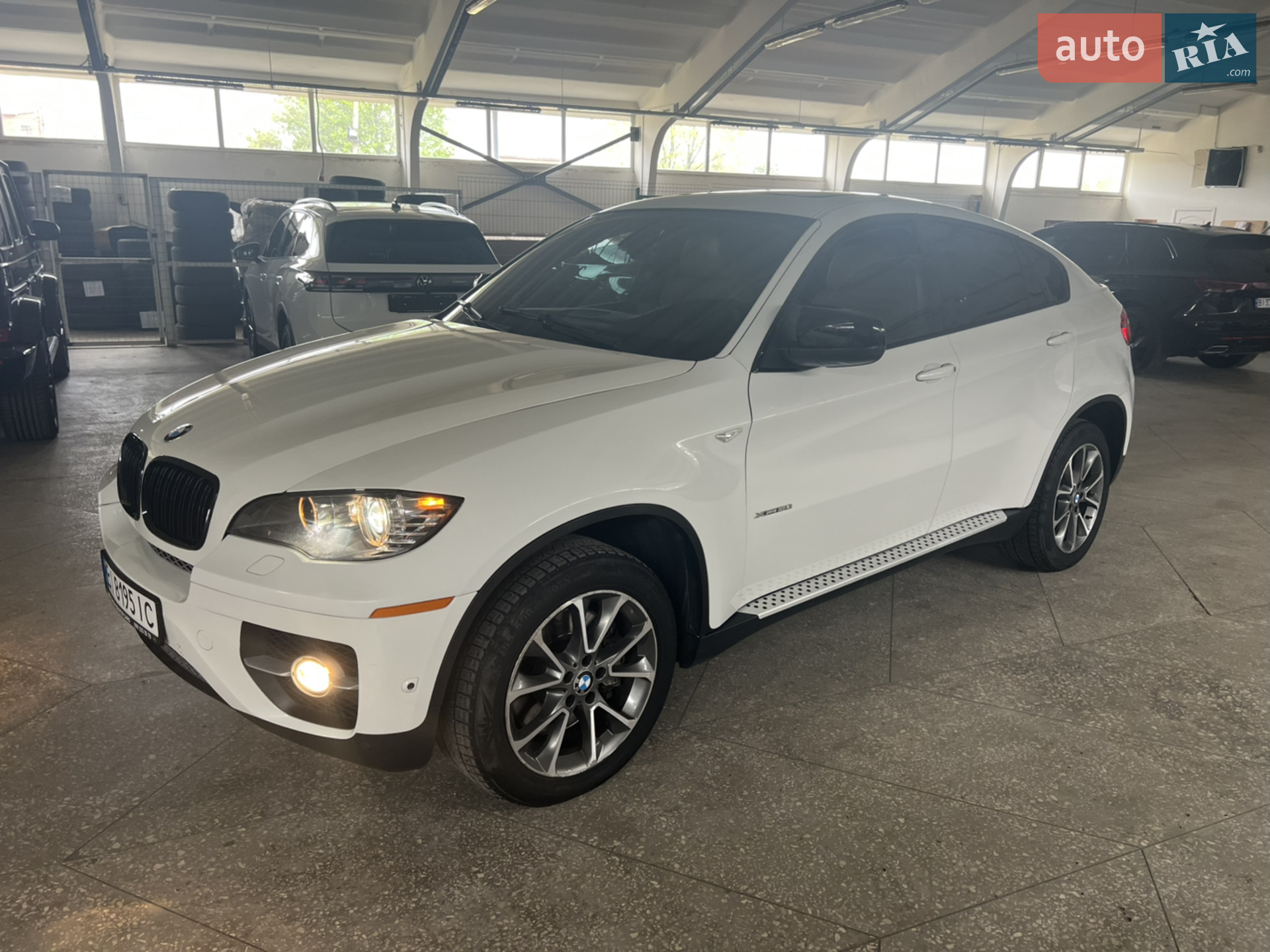 2010 BMW X6 - мініатюра 9